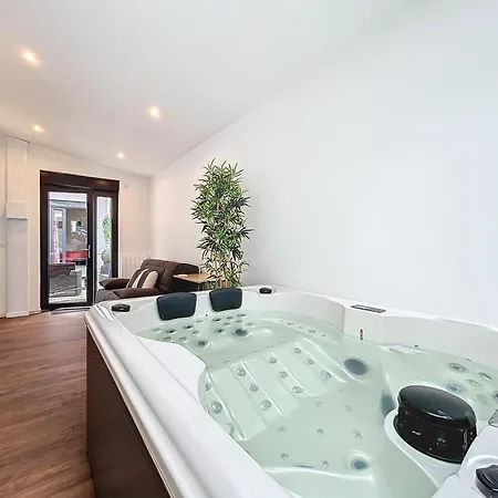 Lägenhet Loft Terrasse Avec Proche Centre Historique Montluçon
